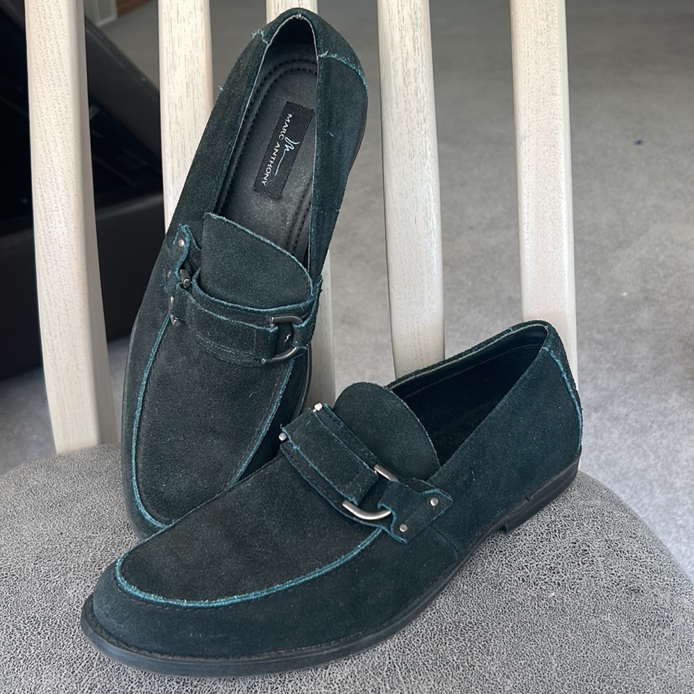 Marc Anthony dark blue suede slip on shoes in size 8 1/2 medium GUC. - Picture 3 of 5